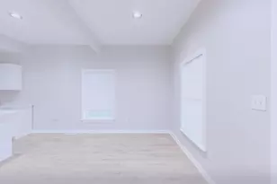 111 Hammett St, Greenville, SC 29609 - Photo 10