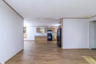 482 Bryant Rd, Pelzer, SC 29669 - Photo 4