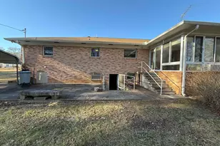600 N Adair St, Clinton, SC 29325 - Photo 6