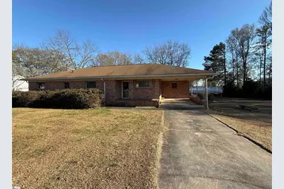 600 N Adair Street, Clinton, SC 29325 - Photo 1