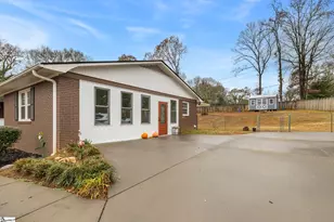 208 Huntington Dr, Anderson, SC 29625 - Photo 4