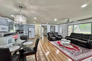 1113 Fox Squirrel Ridge Rd, Pickens, SC 29671 - Photo 6