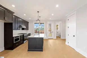 1305 Pendleton St, Greenville, SC 29611 - Photo 12