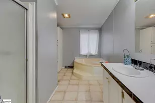 539 Sparrow Rd, Clinton, SC 29325 - Photo 16