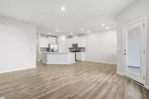 1298 Candlebrook Ct, Boiling Springs, SC 29316 - Photo 10