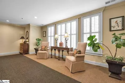 400 N Main Street #303, Greenville, SC 29601 - Photo 4