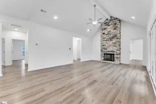 100 Indian Ridge Dr, Laurens, SC 29630 - Photo 8