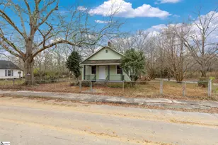 143 Pine St, Clinton, SC 29325 - Photo 1