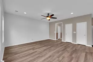 503 Torrington Dr, Duncan, SC 29334 - Photo 6