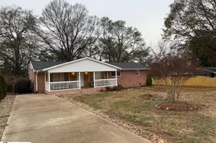 3 Cherrylane Dr, Greenville, SC 29617 - Photo 2