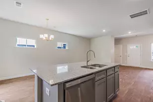 137 Foundation Wy, Simpsonville, SC 29681 - Photo 8