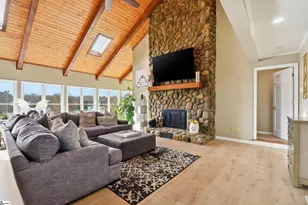 600 Pine Log Ford Rd, Travelers Rest, SC 29690 - Photo 4