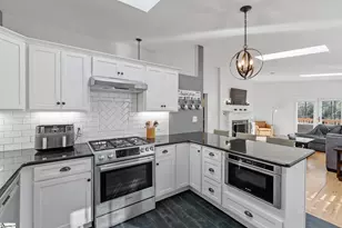 6 Estanolle St, Greenville, SC 29615 - Photo 4