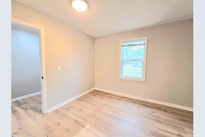 10 Oconee Avenue, Greenville, SC 29617 - Photo 16