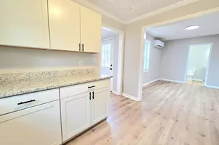 10 Oconee Ave, Greenville, SC 29617 - Photo 6