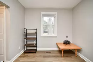 921 Barnwell Rd, Spartanburg, SC 29303 - Photo 12