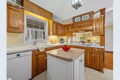 305 Saugus Road, Spartanburg, SC 29307 - Photo 14