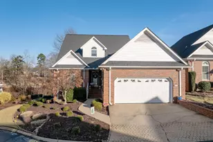 310 Greenview Cir, Greenville, SC 29609 - Photo 2