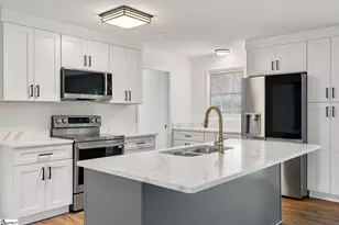 300 Woodlake Rd, Anderson, SC 29621 - Photo 14