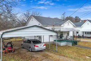 550 Leaman Ave, Whitmire, SC 29178 - Photo 4