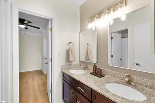 233 N Main St, Greenville, SC 29601 - Photo 12