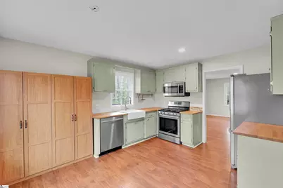 304 N Isundega Street, Westminster, SC 29693 - Photo 6