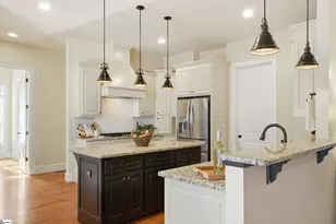 60 Montague Cir, Greenville, SC 29617 - Photo 12