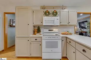 124 Hillside Cir, Easley, SC 29640 - Photo 18