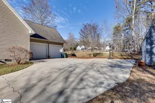 124 Hillside Cir, Easley, SC 29640 - Photo 44
