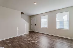 113 Brooks Ct, Laurens, SC 29360 - Photo 2