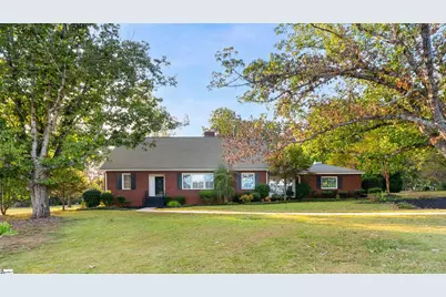 1429 E Calhoun Street, Anderson, SC 29621 - Photo 2
