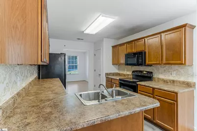 301 Carnahan Drive, Spartanburg, SC 29306 - Photo 10