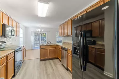301 Carnahan Drive, Spartanburg, SC 29306 - Photo 8