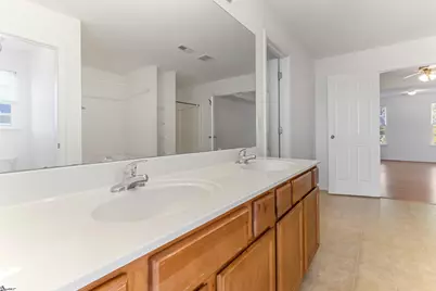 301 Carnahan Drive, Spartanburg, SC 29306 - Photo 38