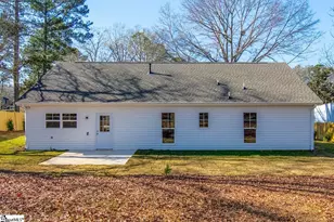 304 Lakeview Dr, Laurens, SC 29360 - Photo 32