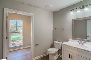 304 Lakeview Dr, Laurens, SC 29360 - Photo 30