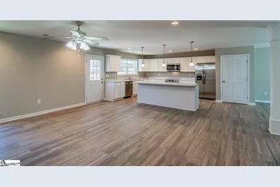 304 Lakeview Drive, Laurens, SC 29360 - Photo 16