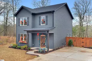 33 Parker St, Pelzer, SC 29669 - Photo 2