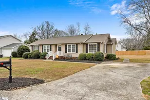 100 De Kalb Dr, Greer, SC 29650 - Photo 2