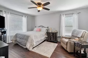 100 De Kalb Dr, Greer, SC 29650 - Photo 22