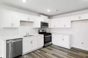 121 Bobbin Rd, Greenville, SC 29611 - Photo 14