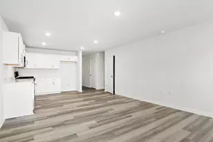 121 Bobbin Rd, Greenville, SC 29611 - Photo 12