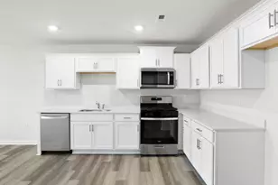 121 Bobbin Rd, Greenville, SC 29611 - Photo 14