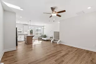 324 Hollenbeck Pl, Greenville, SC 29607 - Photo 10