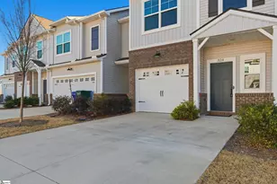 324 Hollenbeck Pl, Greenville, SC 29607 - Photo 2