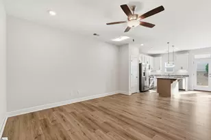 324 Hollenbeck Pl, Greenville, SC 29607 - Photo 8