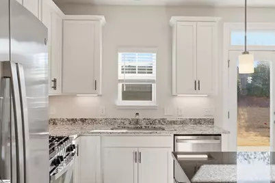 324 Hollenbeck Place, Greenville, SC 29607 - Photo 6