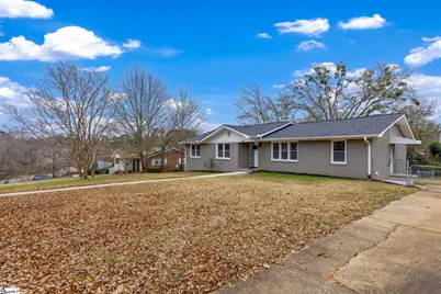 589 Andre Lane, Spartanburg, SC 29301 - Photo 2