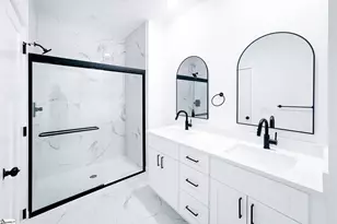 761 Garland Dr, Spartanburg, SC 29301 - Photo 12