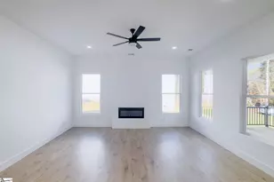 761 Garland Dr, Spartanburg, SC 29301 - Photo 4